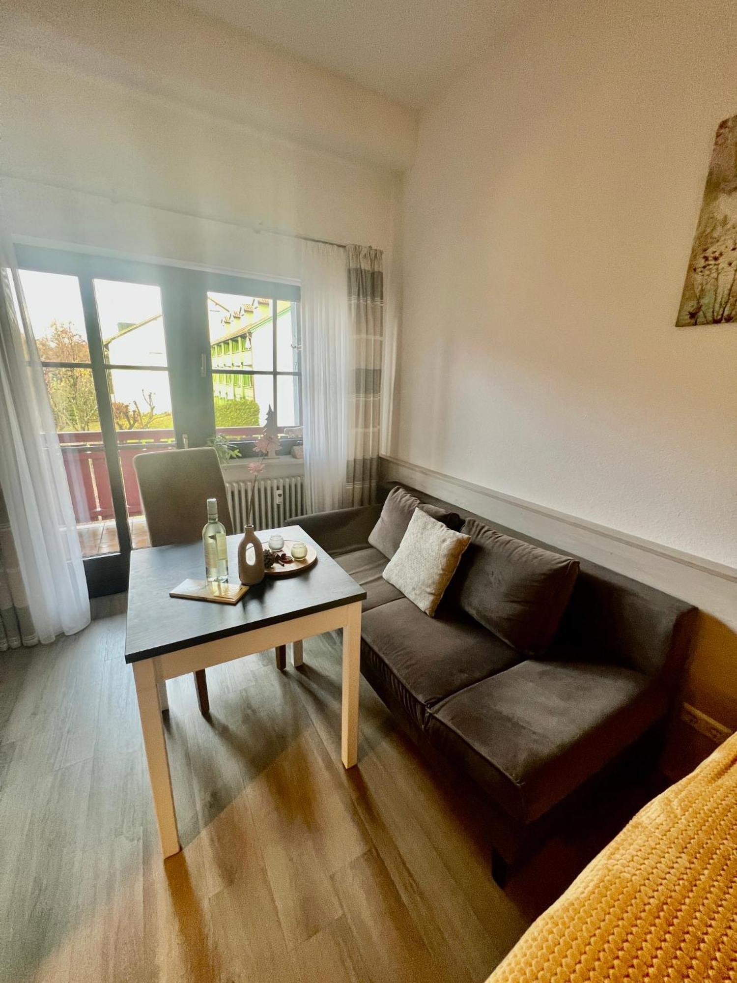 Wunderschoenes Apartment Mit Bademantelgang Zur Wohlfuehltherme Bad Griesbach  Luaran gambar